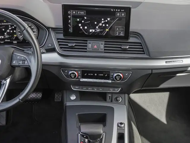 Audi Q5 view 13