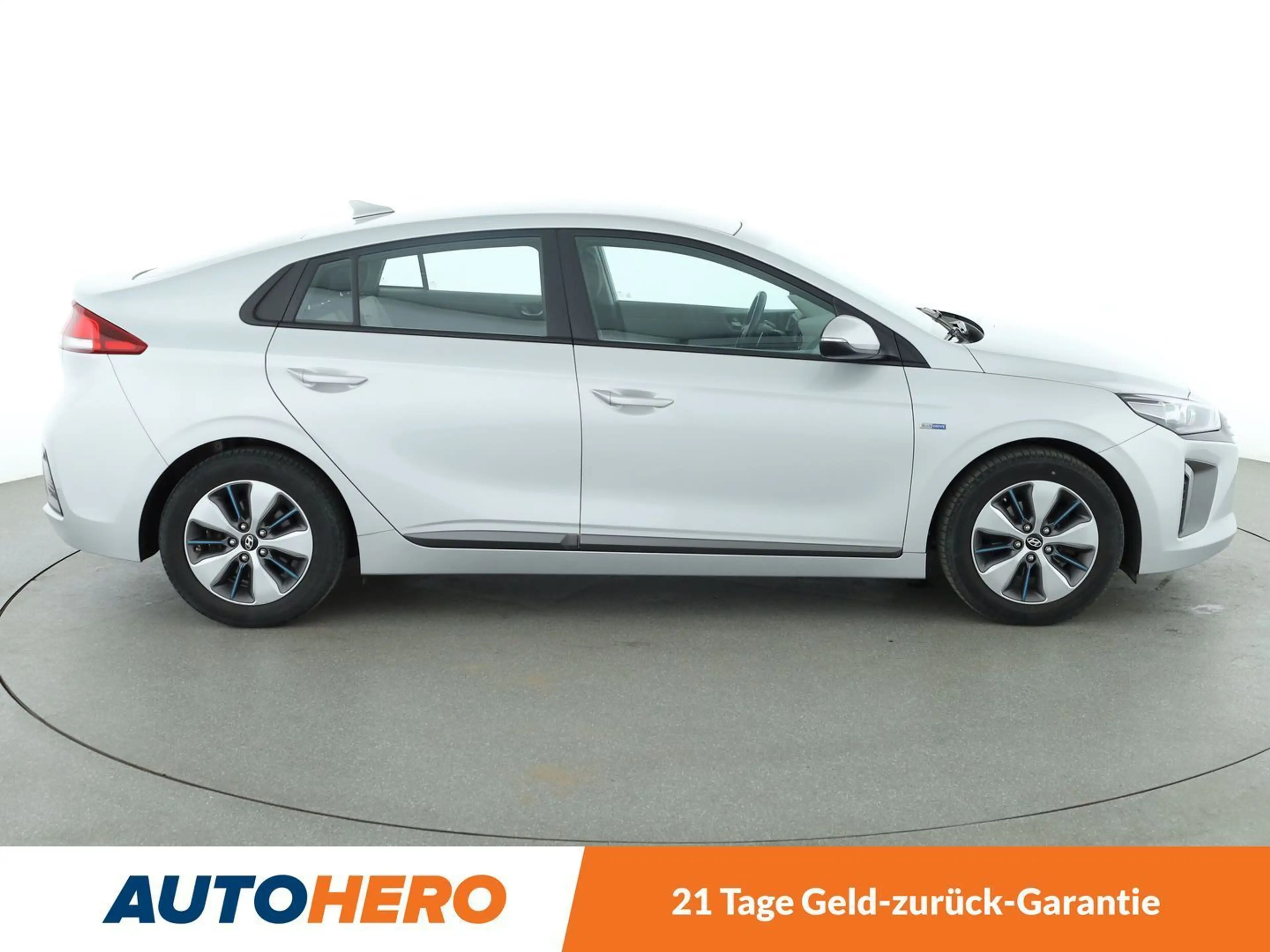 Hyundai IONIQ 1.6 Trend Plug-In Hybrid Aut.*TEMPO*CAM*PDC* — photo 7