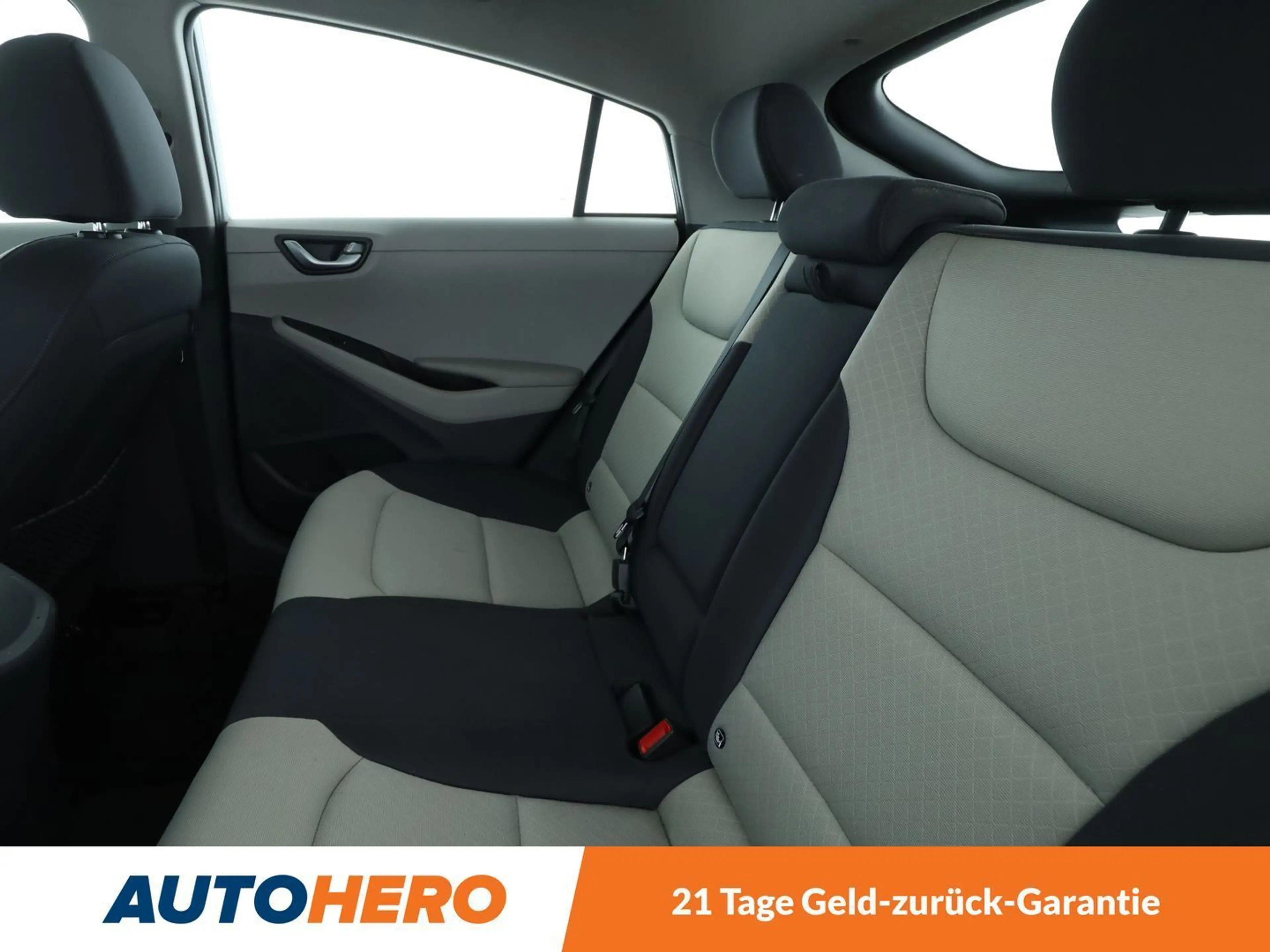Hyundai IONIQ 1.6 Trend Plug-In Hybrid Aut.*TEMPO*CAM*PDC* — photo 15