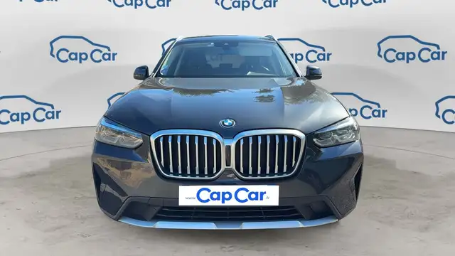 BMW X3 view 5