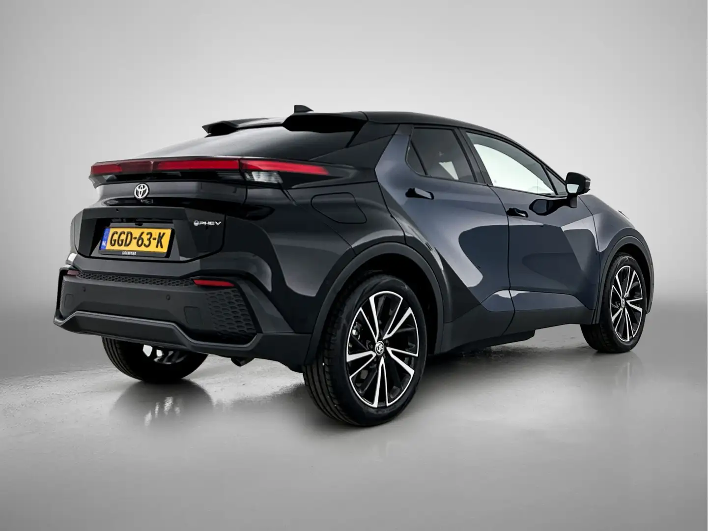 Toyota C-HR 2.0 Plug-in Hybrid 220 Première Edition | Full scr Blauw - 2