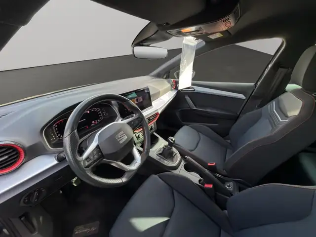 Seat Ibiza view 8