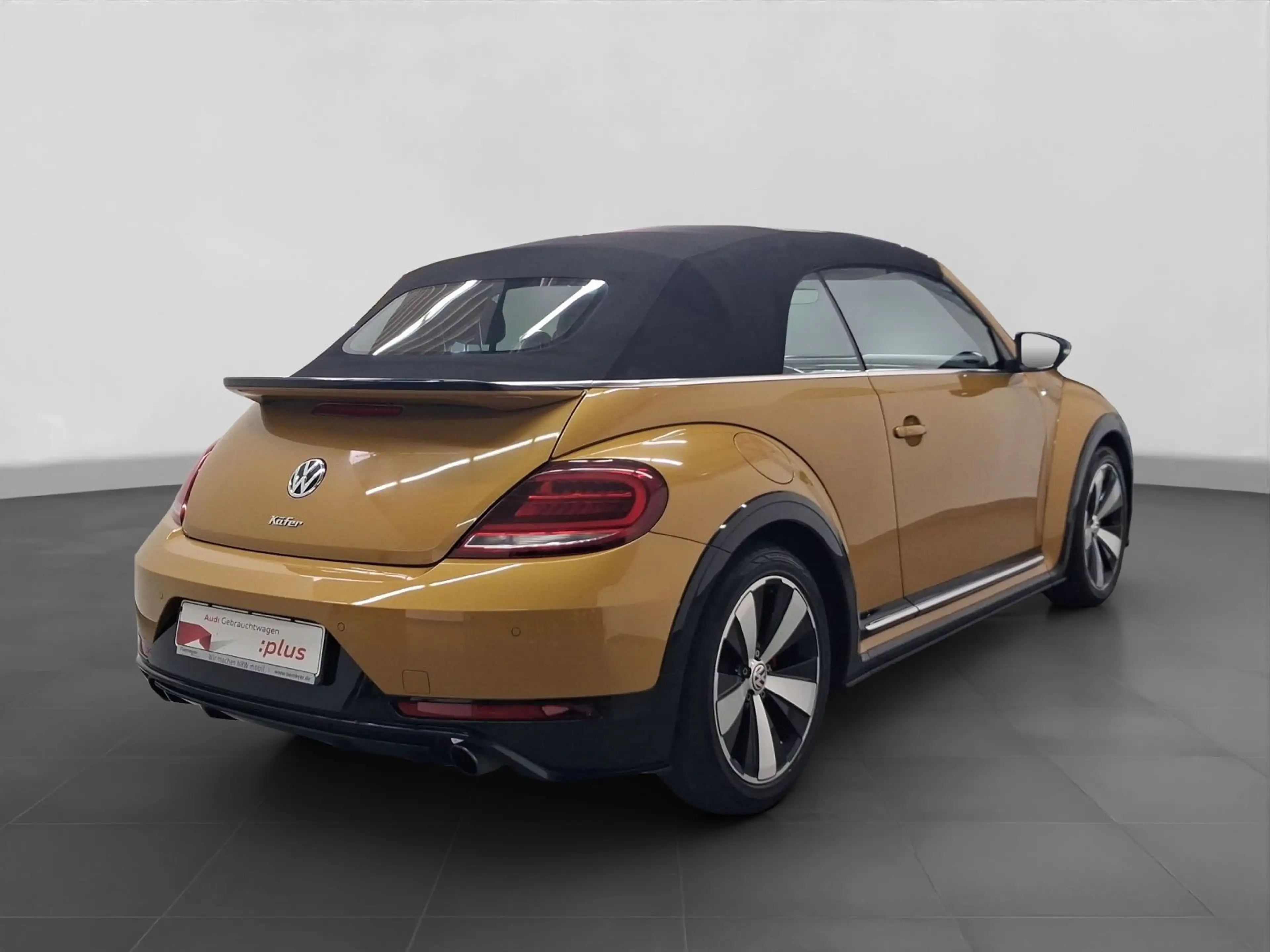 Volkswagen Beetle Cabriolet 2.0 TSI EXCLUSIVE R-LINE LEDER — photo 3