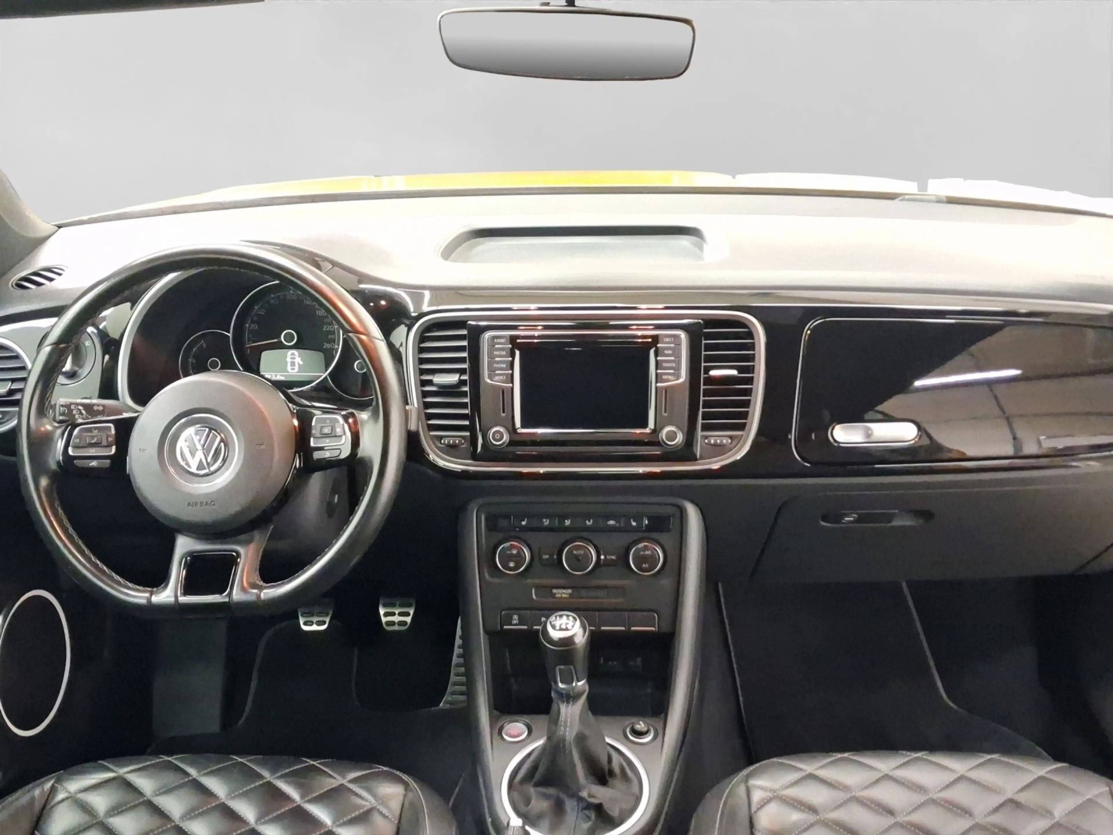 Volkswagen Beetle Cabriolet 2.0 TSI EXCLUSIVE R-LINE LEDER — photo 5