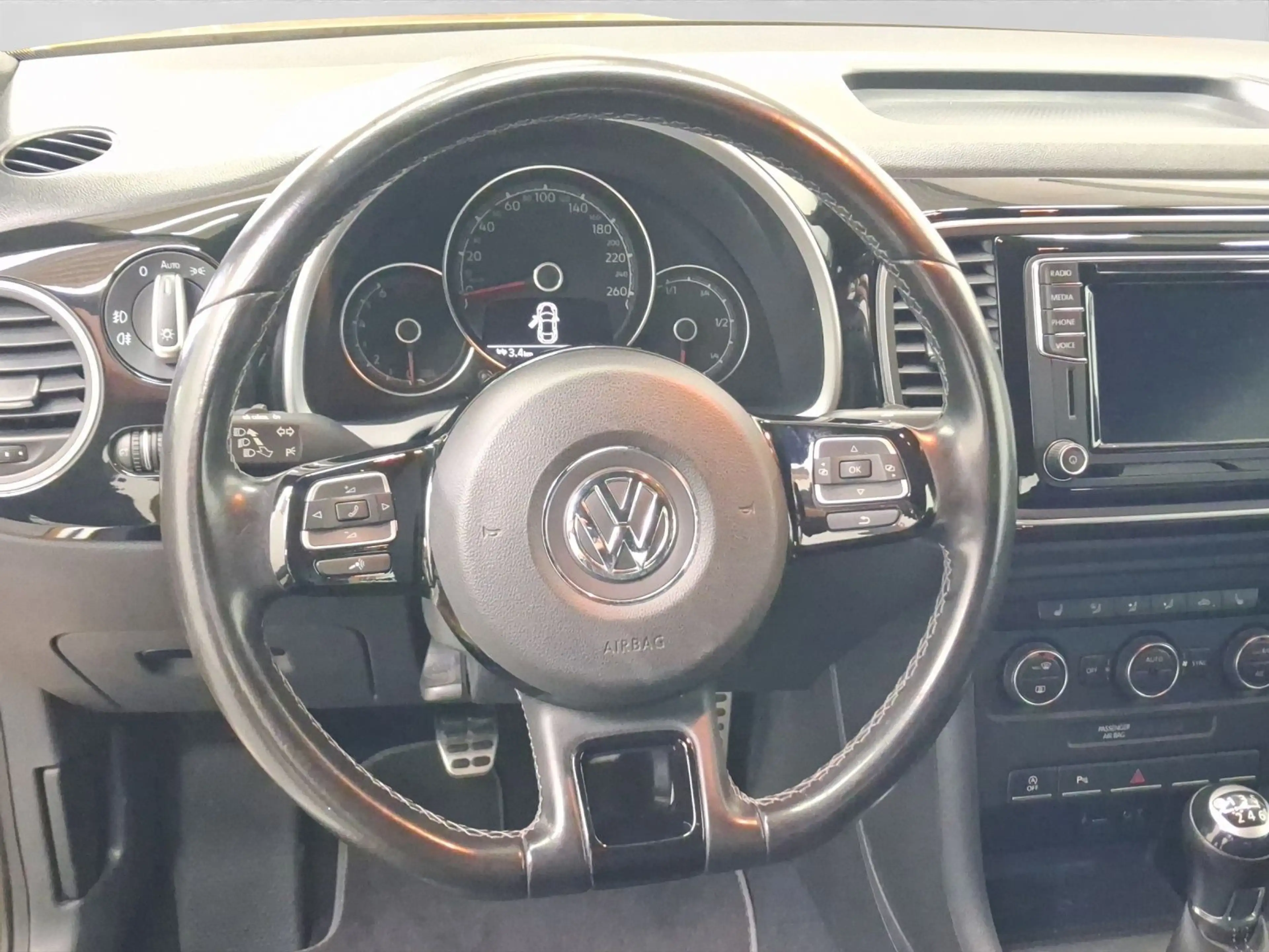 Volkswagen Beetle Cabriolet 2.0 TSI EXCLUSIVE R-LINE LEDER — photo 9