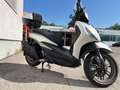 Piaggio Beverly 400 - thumbnail 2