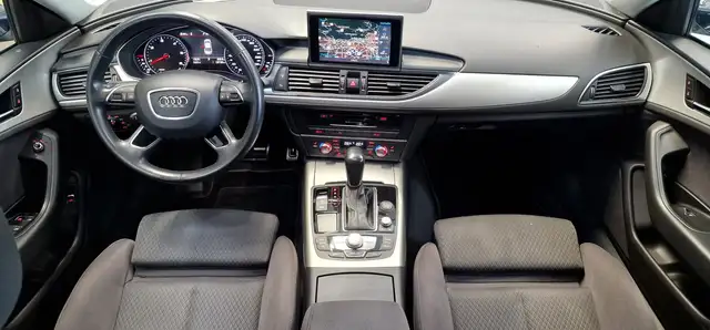 Audi A6 view 11
