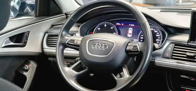 Audi A6 view 13