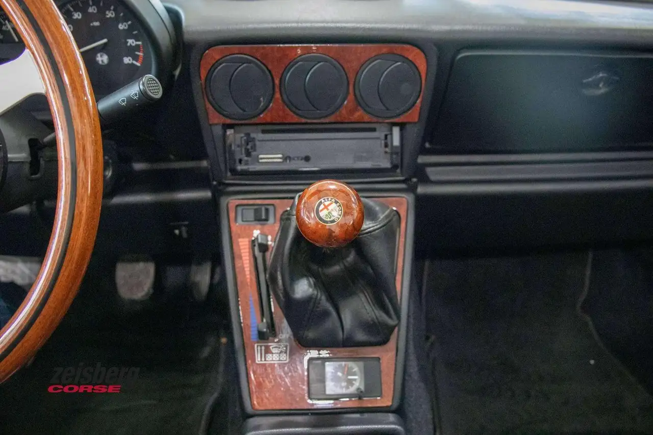 Alfa Romeo Spider 2.0 TRAUMZUSTAND Orig 30360KM, foto 10