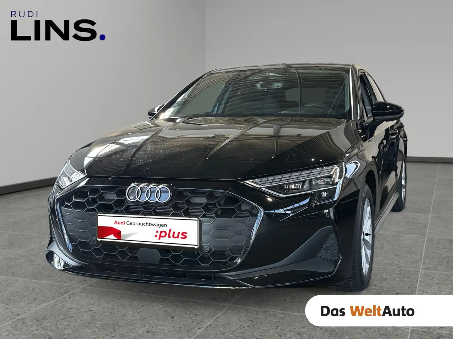 Audi A3 30 TFSI Schwarz - 1