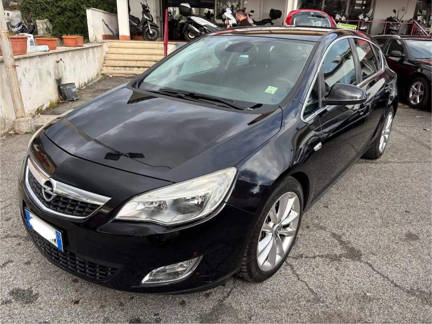 Opel Astra 5p 1.7 cdti Cosmo 110cv - 1
