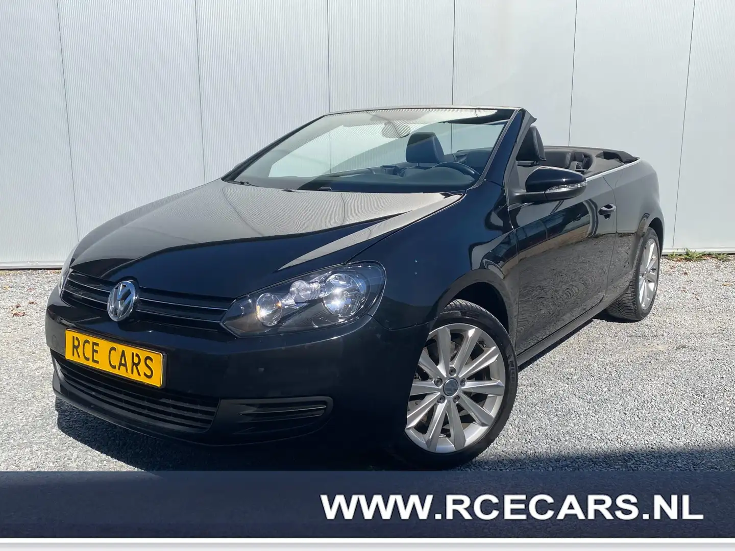 Volkswagen Golf Cabriolet 1.4 TSI Exclusive Leder Cruisecontr Clima Blueth S Zwart - 1