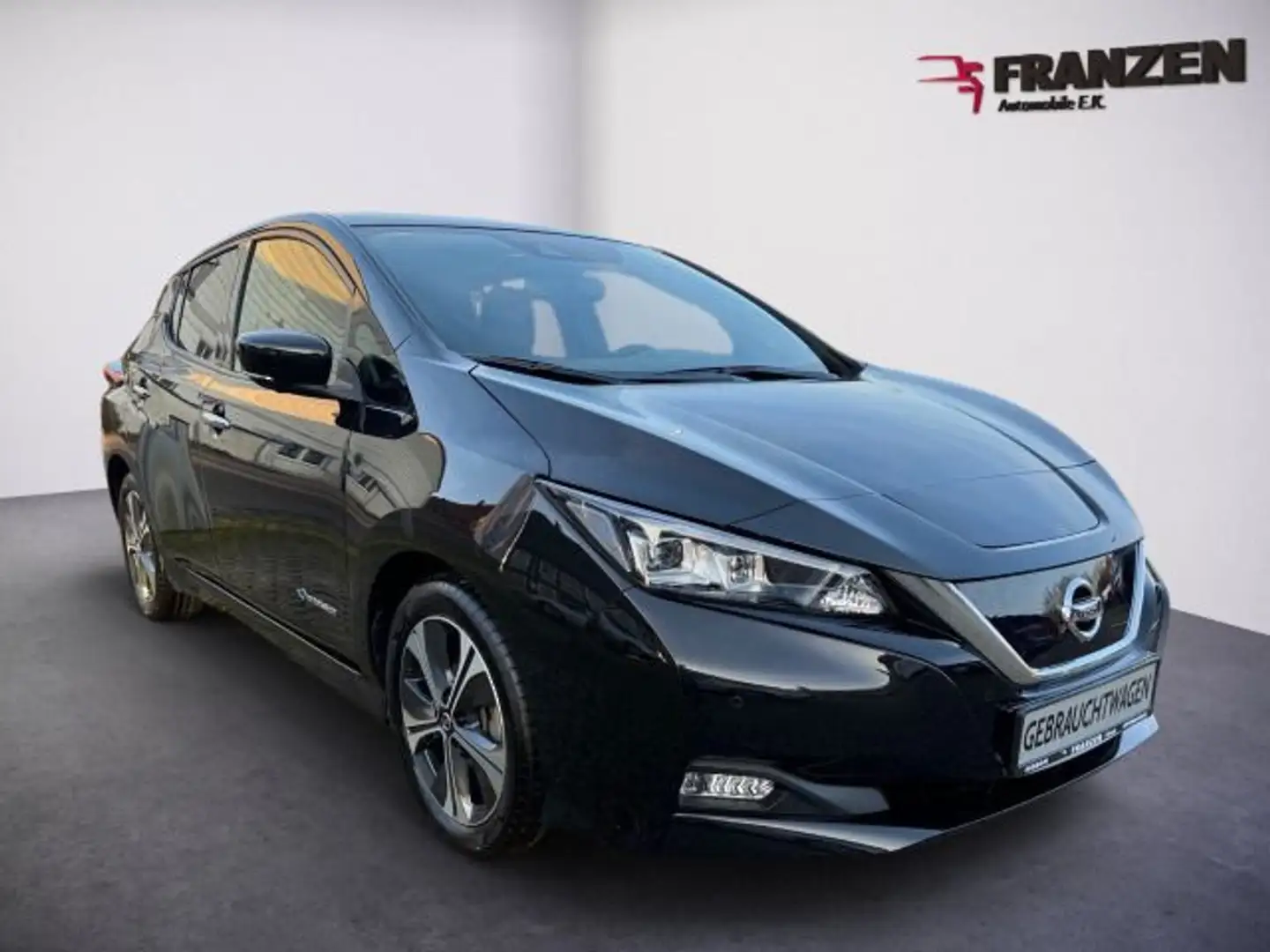 Nissan Leaf N-Connecta | SHZ vorn + hinten | Lenkrad he Чорний - 2