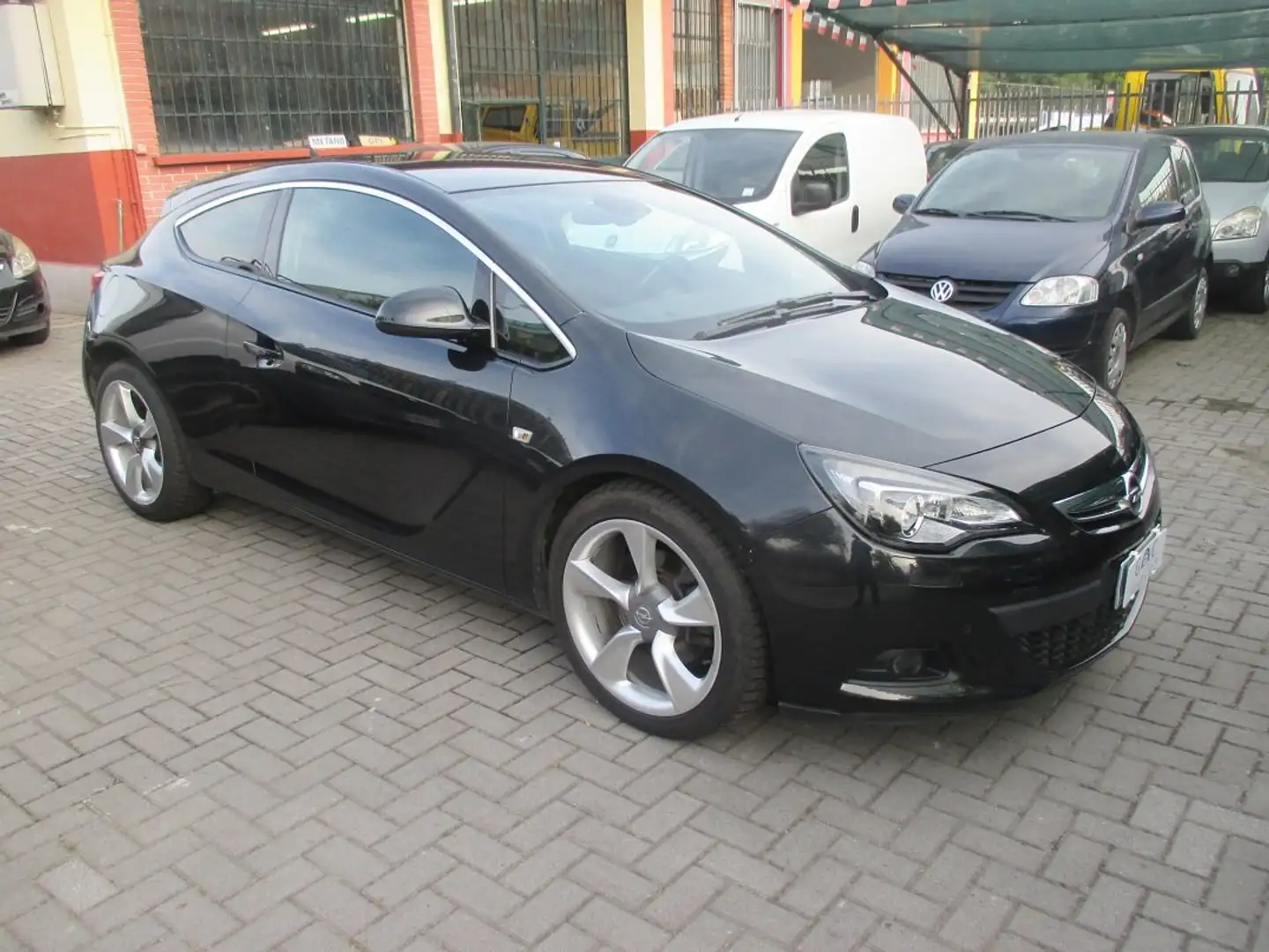 Opel Astra Astra IV 2010 GTC GTC 1.6 t ecotec Cosmo S s Nero - 2