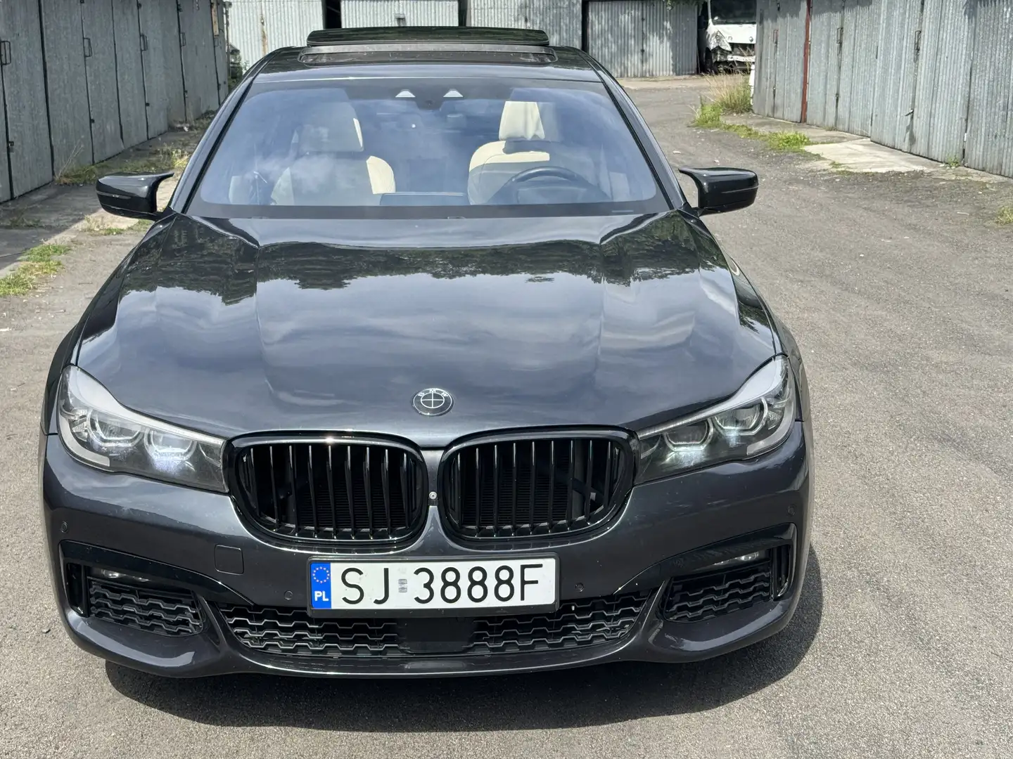 BMW 740 740Li - 1