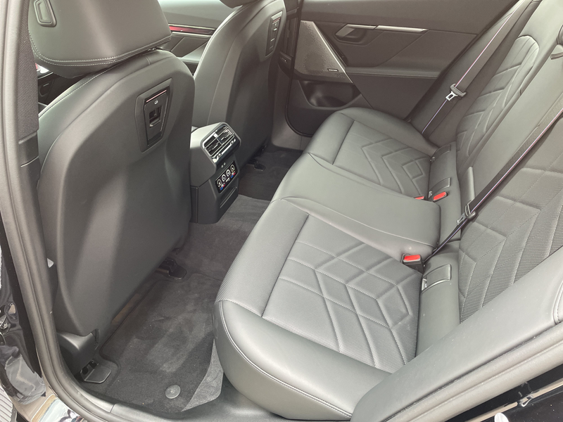 BMW 540 d xDrive Touring M Sportpaket Pro-Standheizung-Pan — photo 11