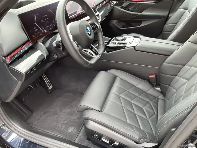 BMW M view 10