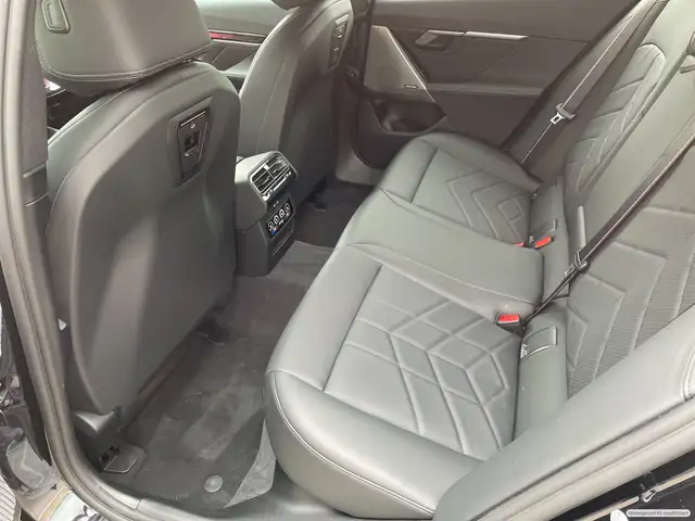 BMW M view 11