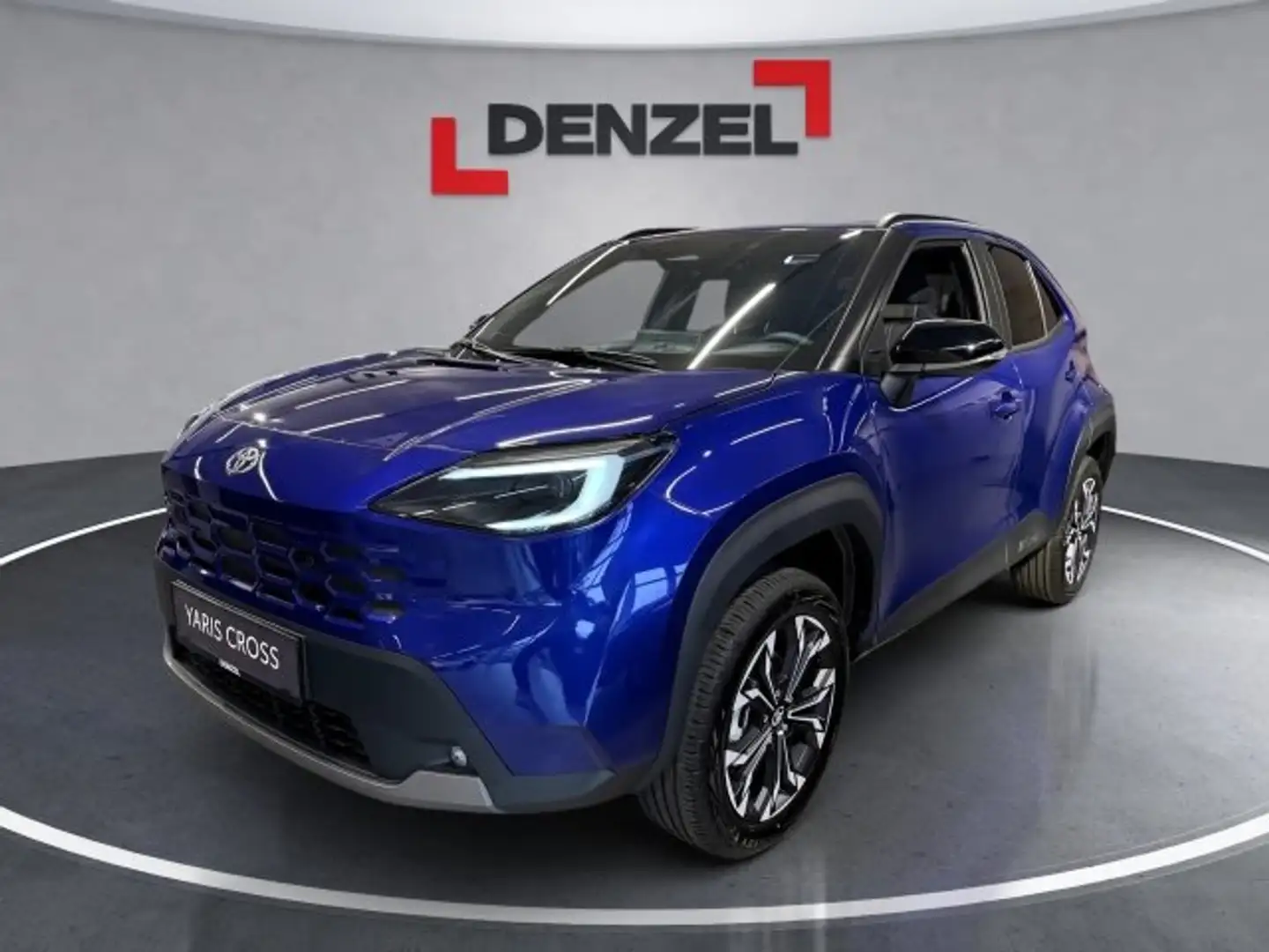 Toyota Yaris Cross 1,5 Hybrid Teamplayer + Technik Paket Blau - 1