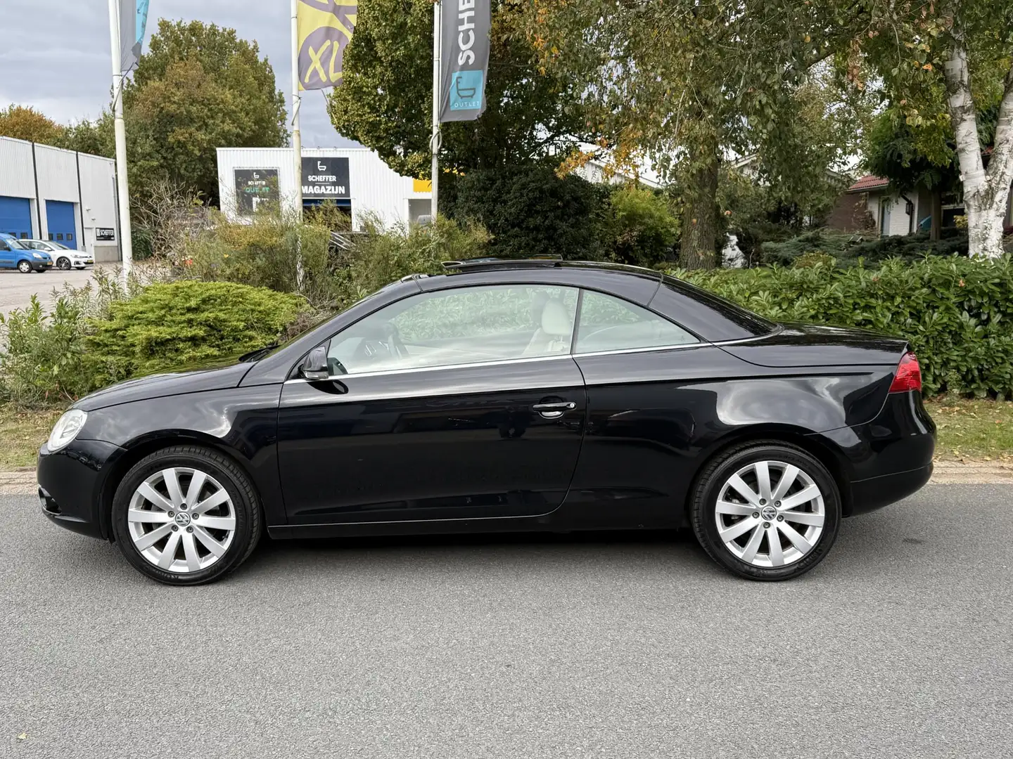 Volkswagen Eos 2.0-16v FSI 150PK Leder•Navi Noir - 2