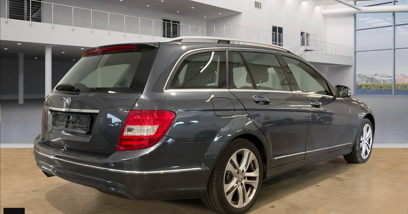 Mercedes-Benz C 180 C 180 BlueEff. AVANTGARDE XENON+ILS/T.LEDER/SHZ/NAVI/TEMPOMAT — photo 3