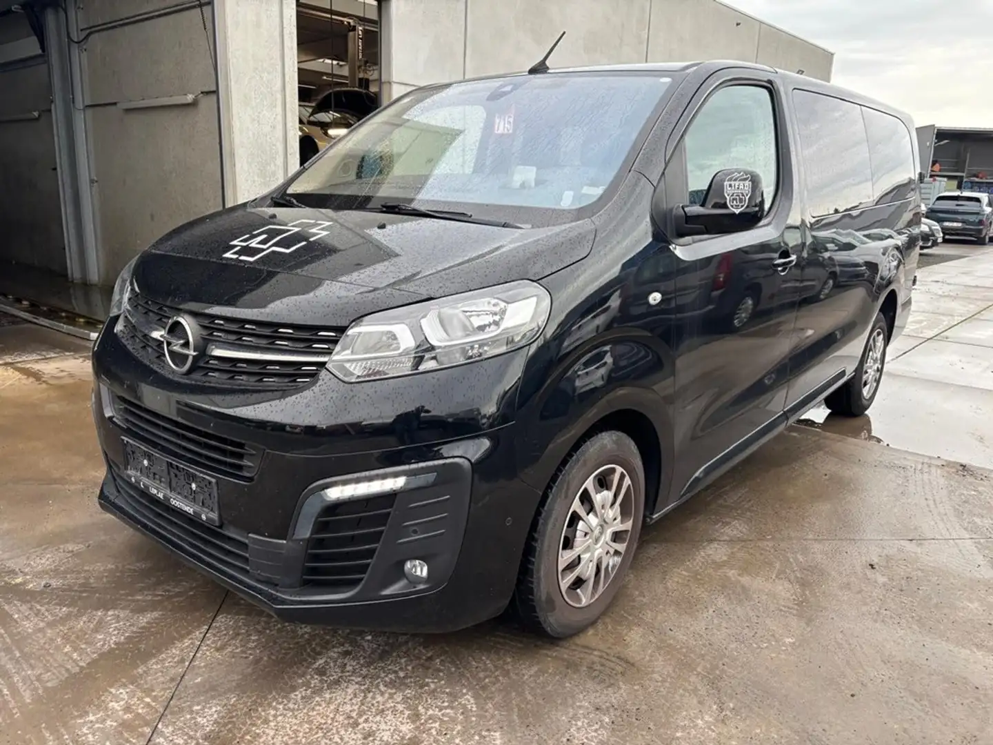 Opel Vivaro DUB CAB 6PL 2.0 122PK |GPS|CAMERA| Zwart - 1