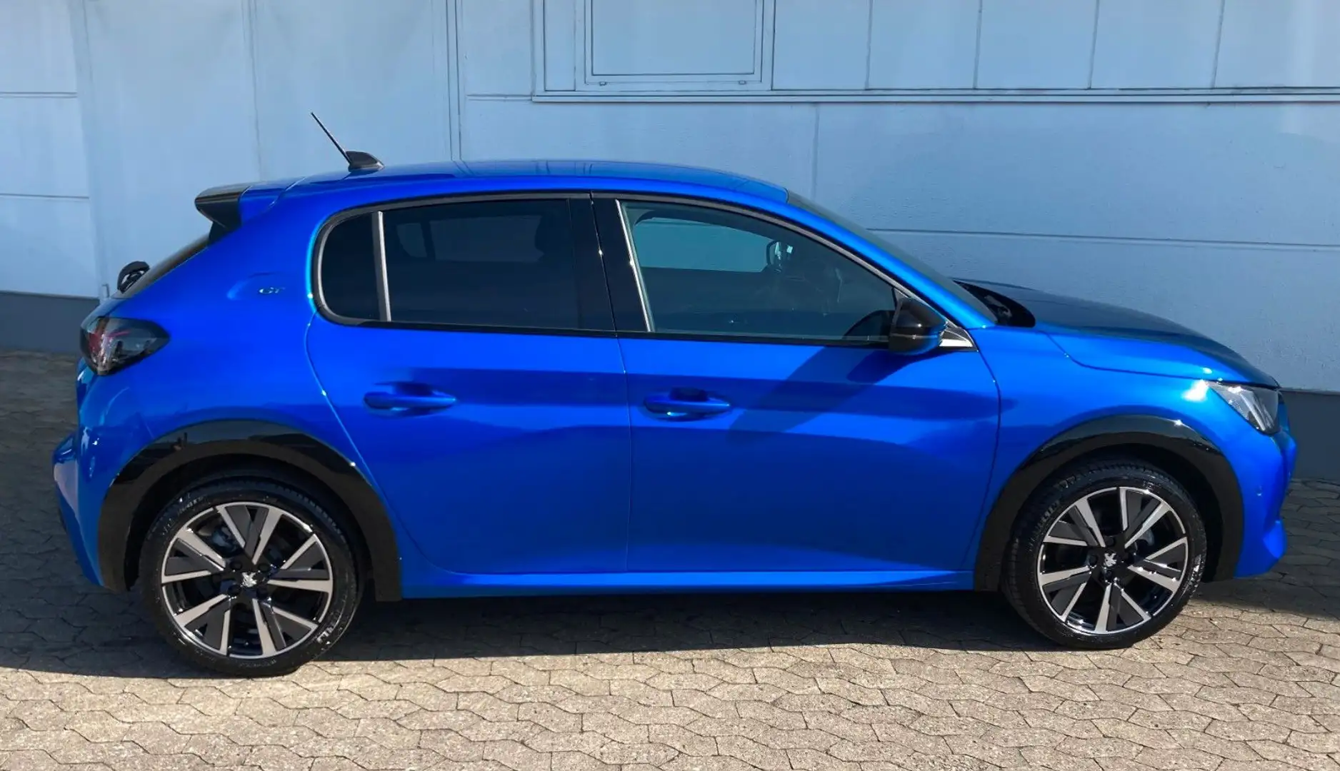 Peugeot 208 GT PureTech 100 Bleu - 2