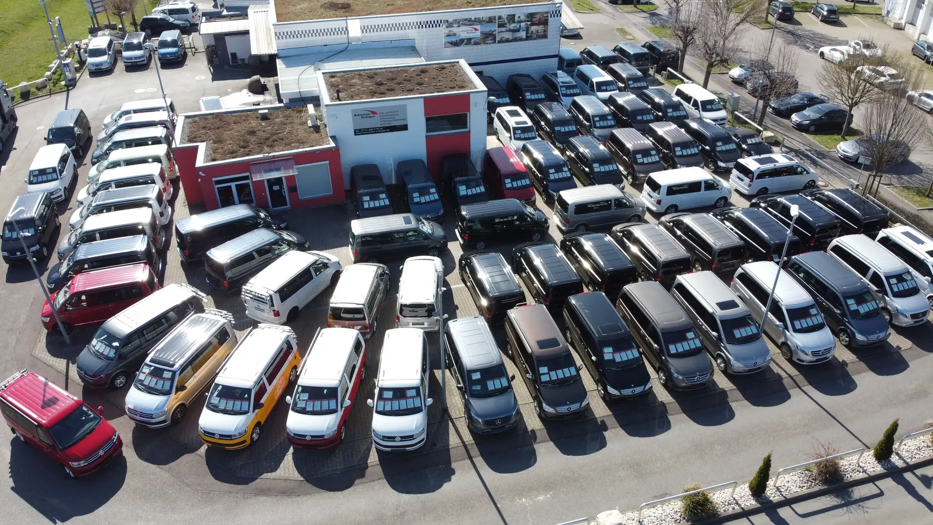 Volkswagen T6 Multivan TDI Trendline DSG 150 PS Blau - 1