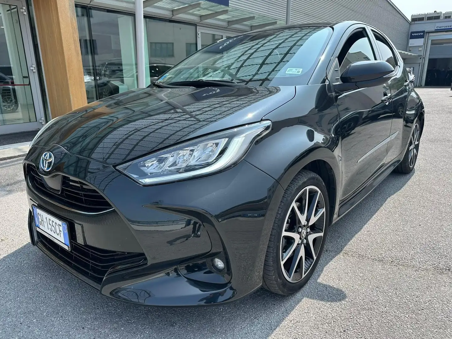 Toyota Yaris tel 3498535420 Yaris IV 2022 1.5h Lounge Noir - 1