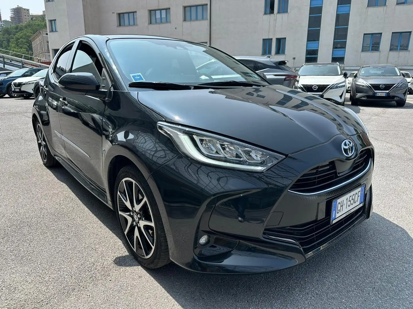 Toyota Yaris tel 3498535420 Yaris IV 2022 1.5h Lounge Noir - 2