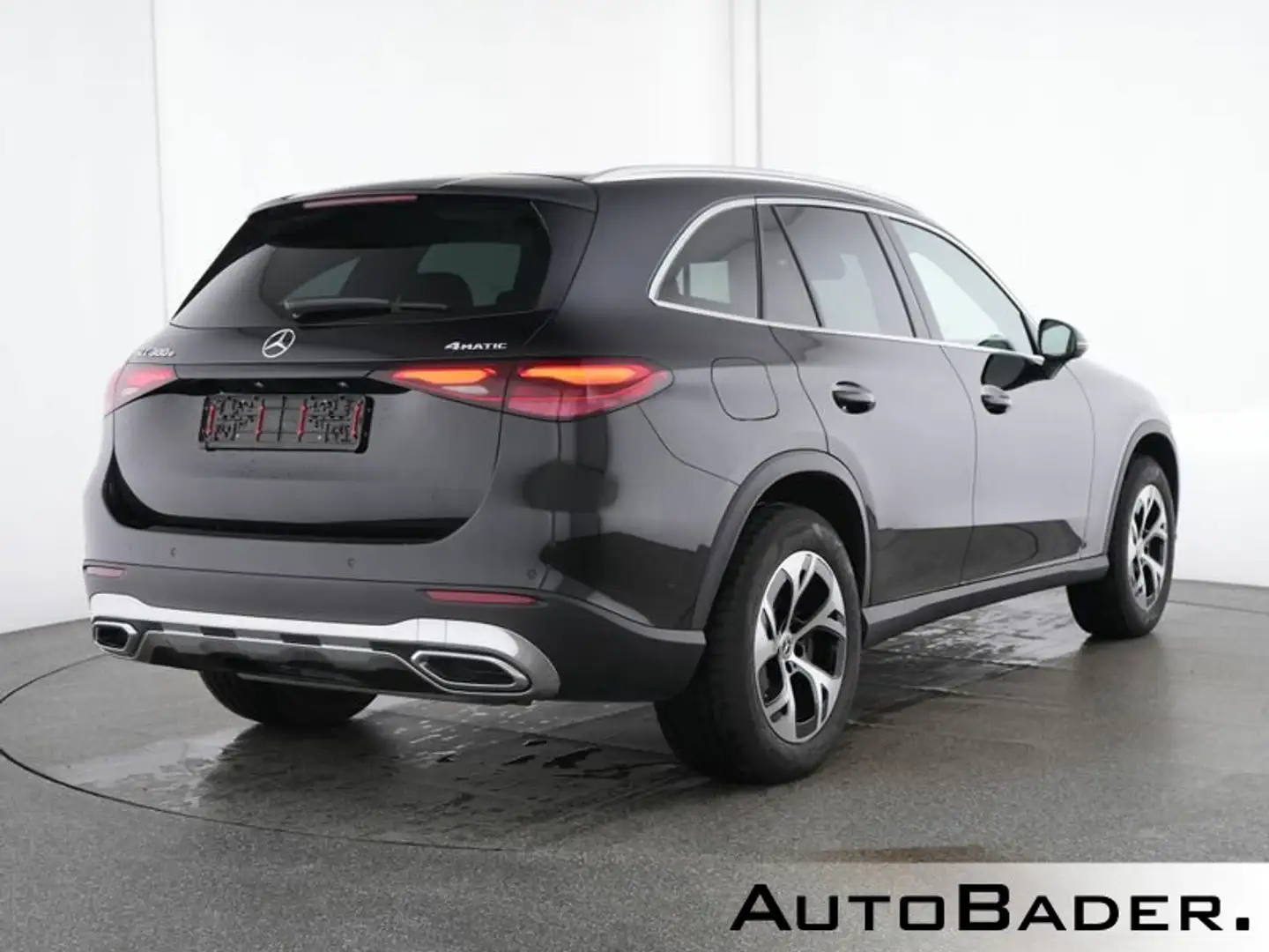 Mercedes-Benz GLC 300 GLC 300 e 4M Advanced+ PSD AHK LED RFK TotW Memo Schwarz - 2