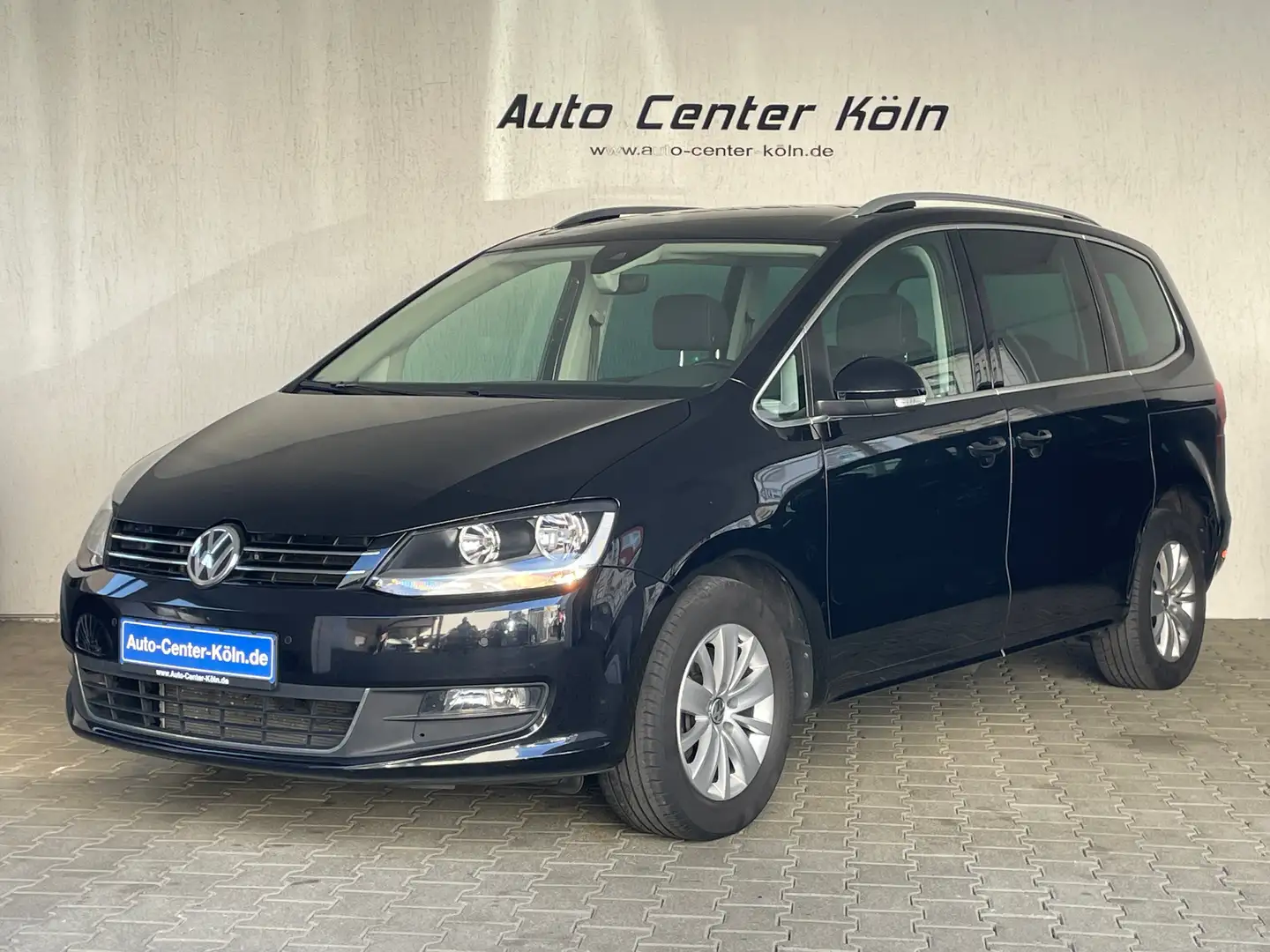 Volkswagen Sharan 2.0 TDI DSG Comfortline BMT*Navi*1.Hand* Schwarz - 1