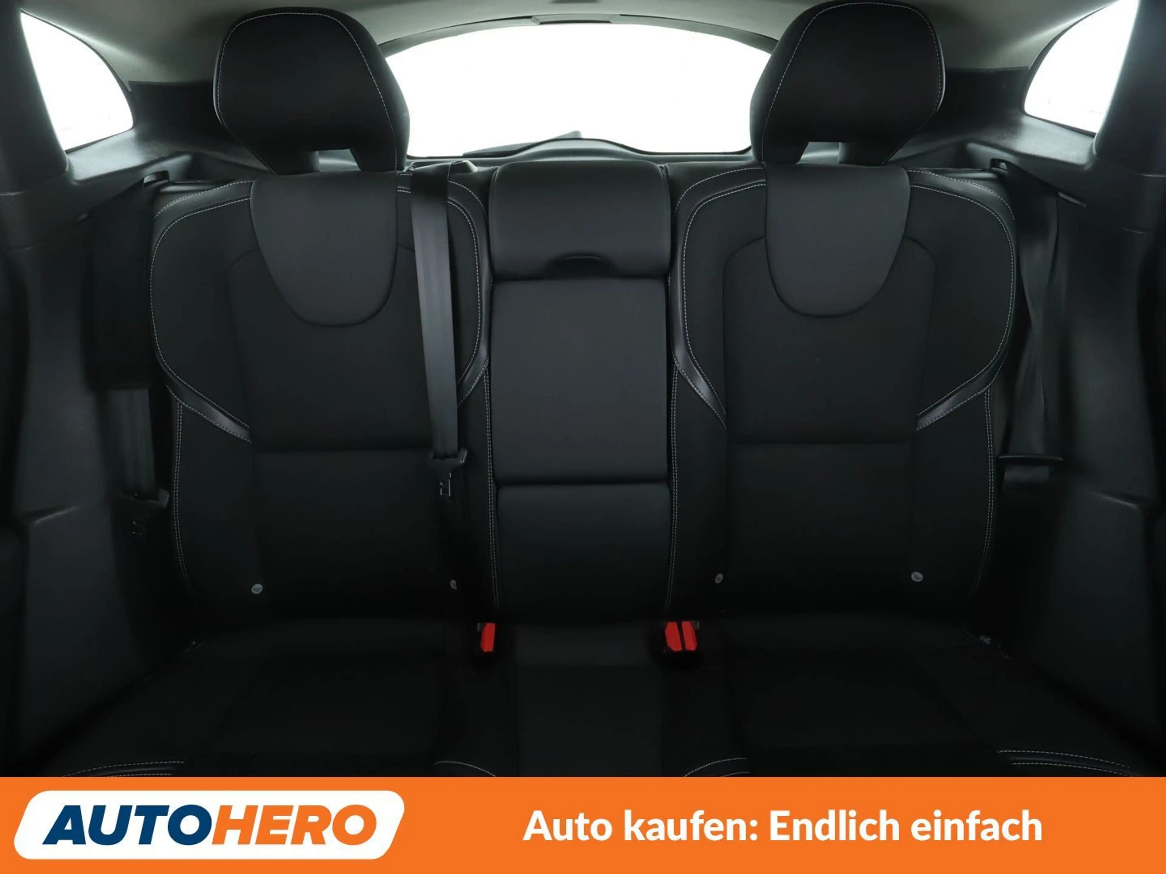 Volvo V40 1.5 Momentum Aut.*NAVI*LED*TEMPO*PDC*SHZ* — photo 15