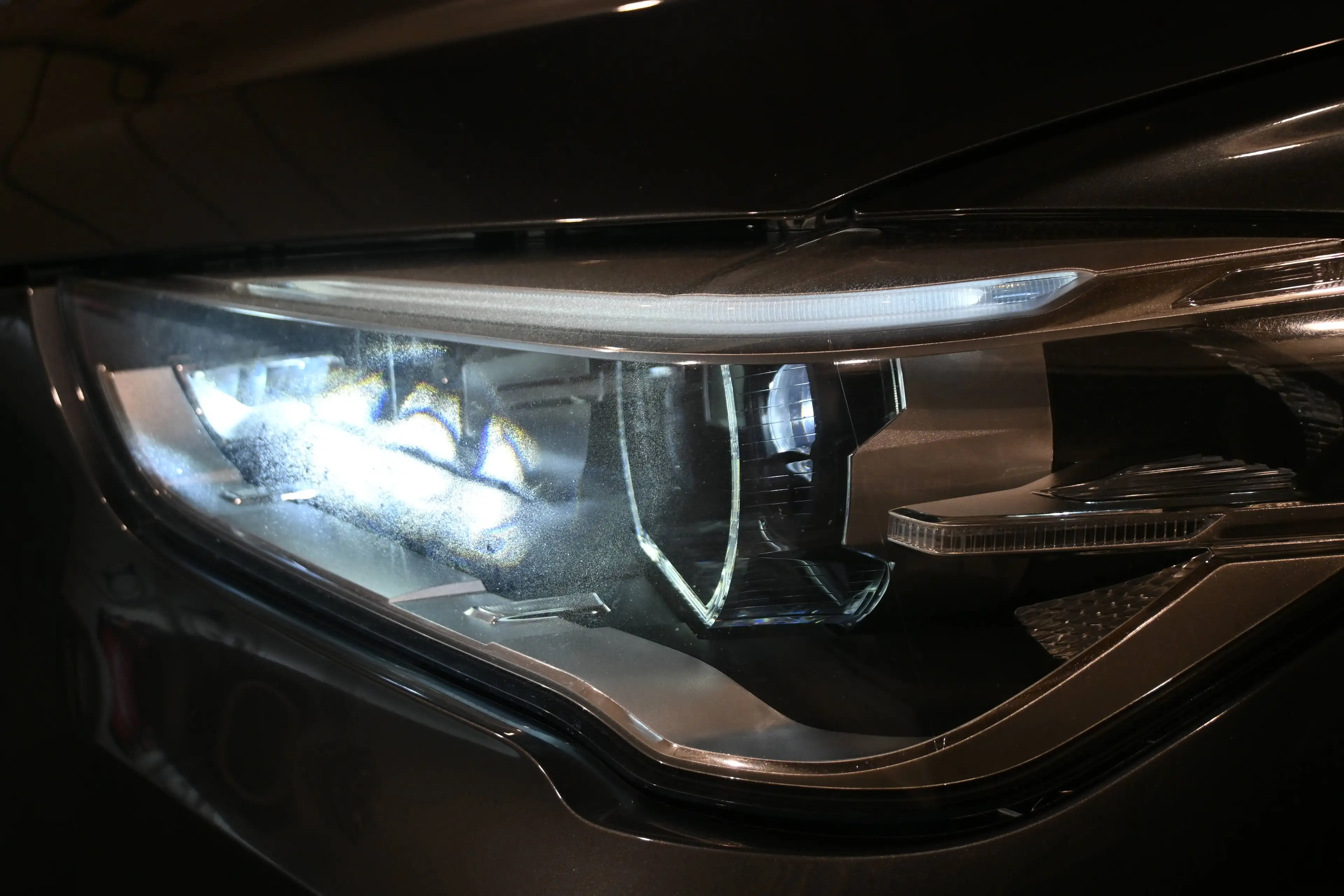 BMW X1 X1 1.5 d sDrive16 PACK SPORT / TOIT PANORAMIQUE / LEDS / CUIR / PDC !! — photo 2