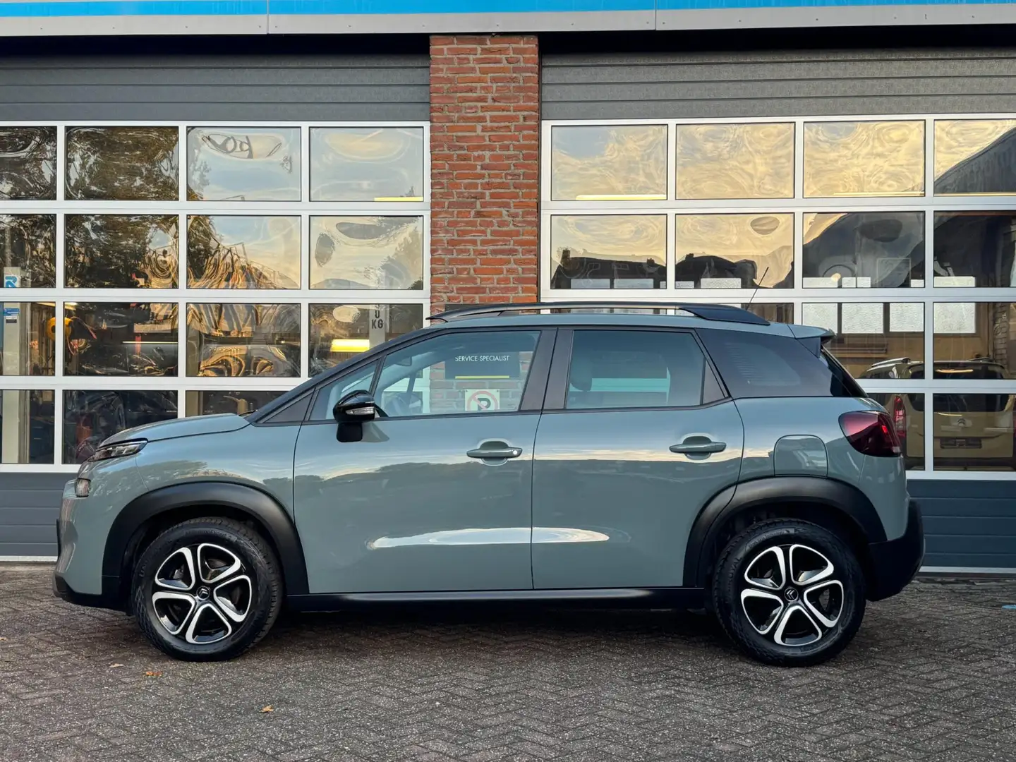 Citroen C3 Aircross 1.2 PureTech facelift, Business, Navi, Leder, Stoe Grijs - 2