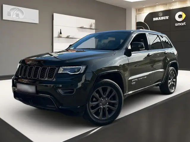 Jeep Grand Cherokee 3.0 CRD Limited Schiebedach Luft