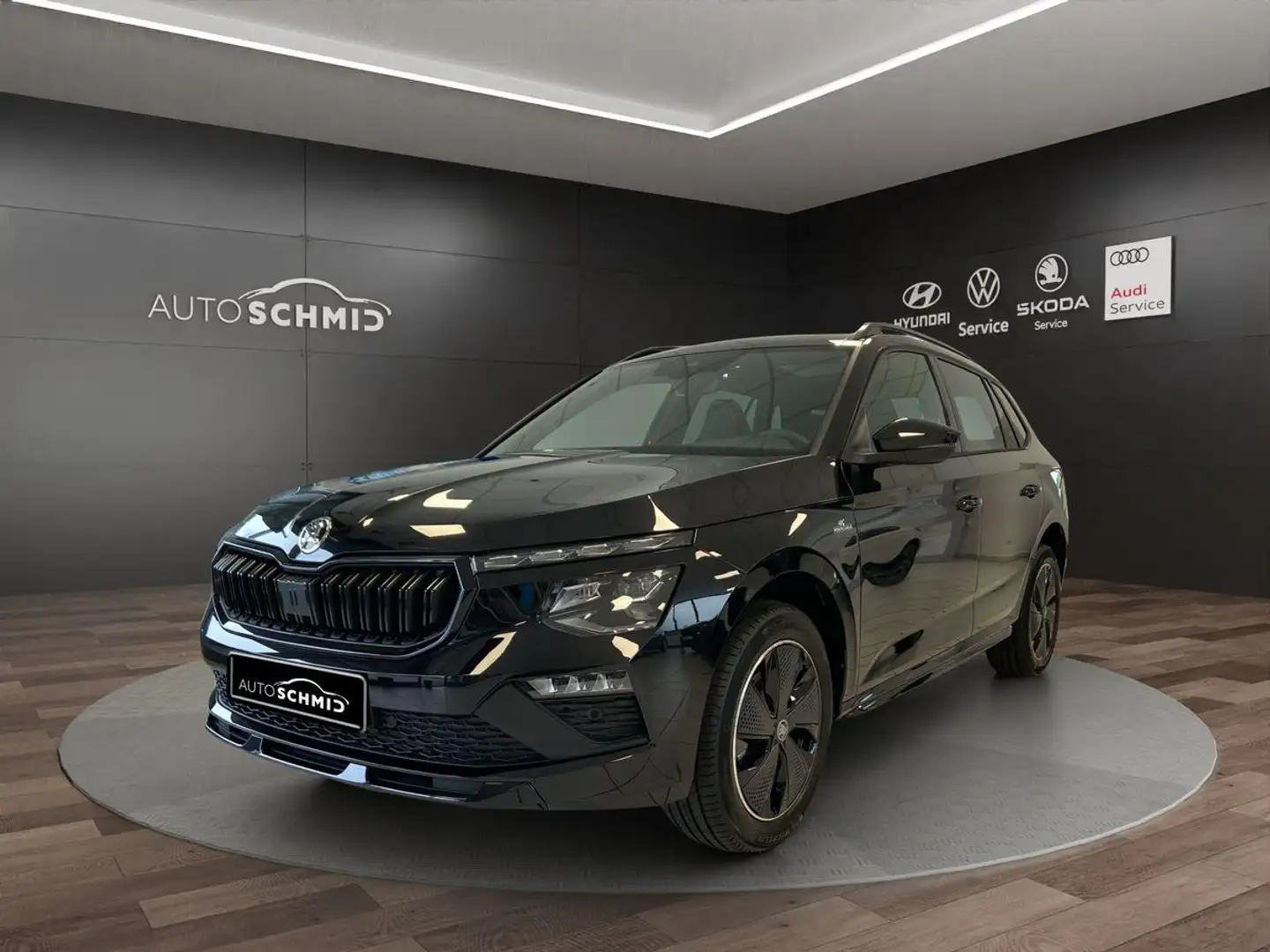 Skoda Kamiq Monte Carlo 1.5 TSI DSG AHK ACC Pano Schwarz - 1