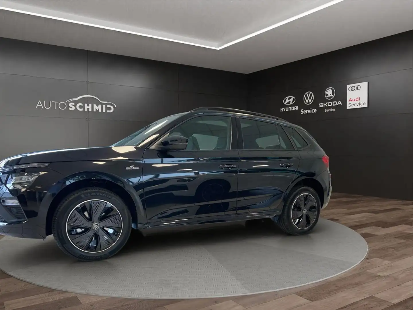 Skoda Kamiq Monte Carlo 1.5 TSI DSG AHK ACC Pano Schwarz - 2