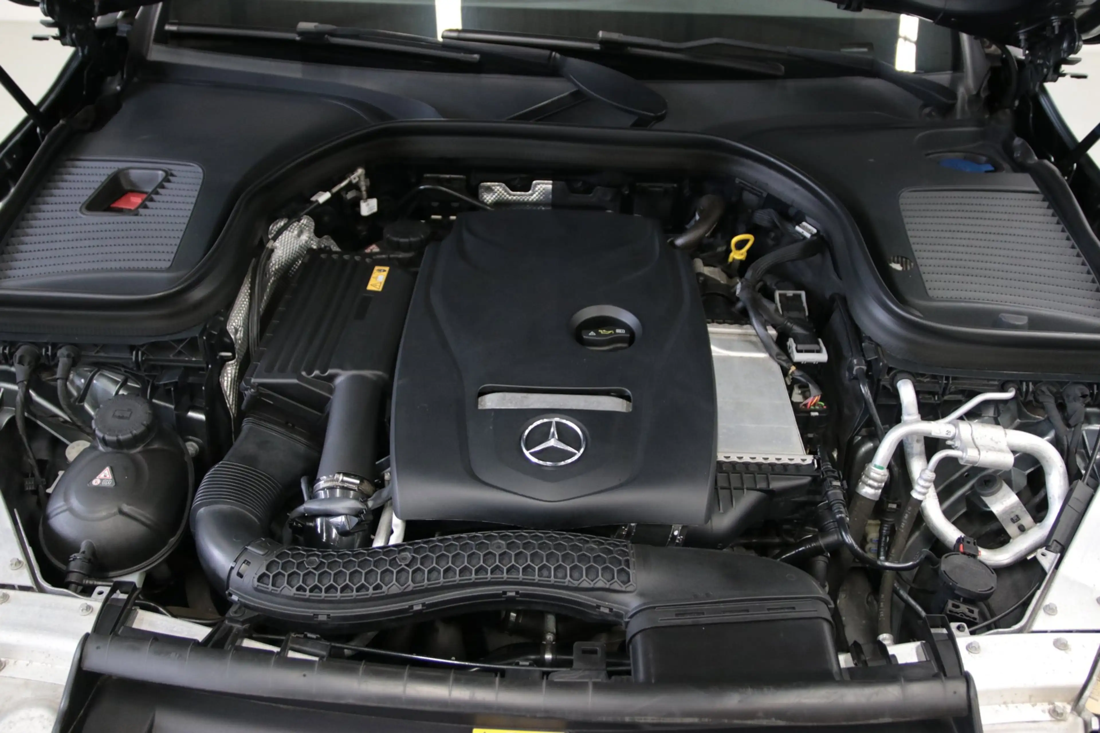 Mercedes-Benz GLC 250 Coupé 4MATIC/ AMG-line/ Trekhaak/ Achteruitrijcame — photo 13