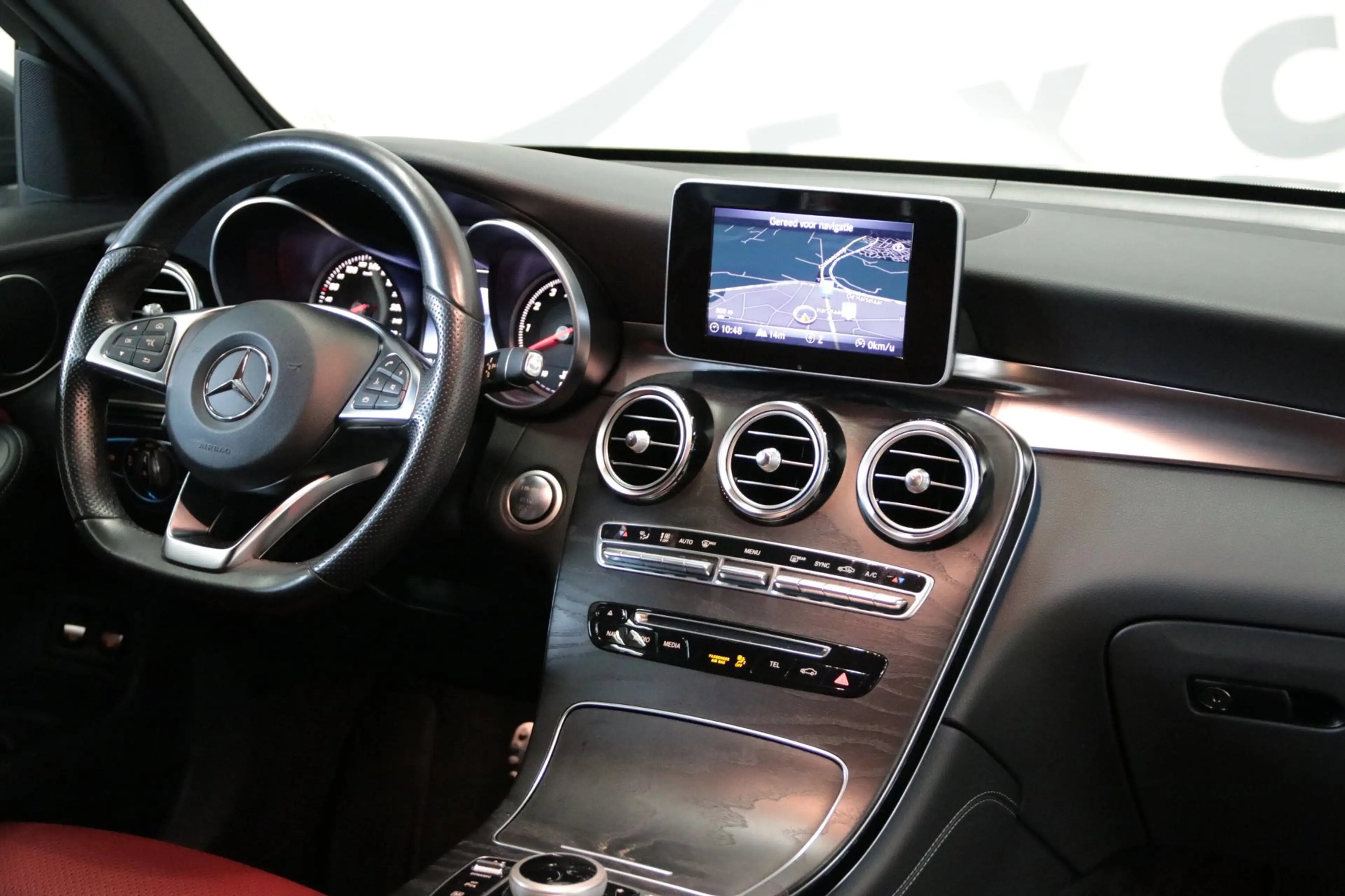 Mercedes-Benz GLC 250 Coupé 4MATIC/ AMG-line/ Trekhaak/ Achteruitrijcame — photo 16