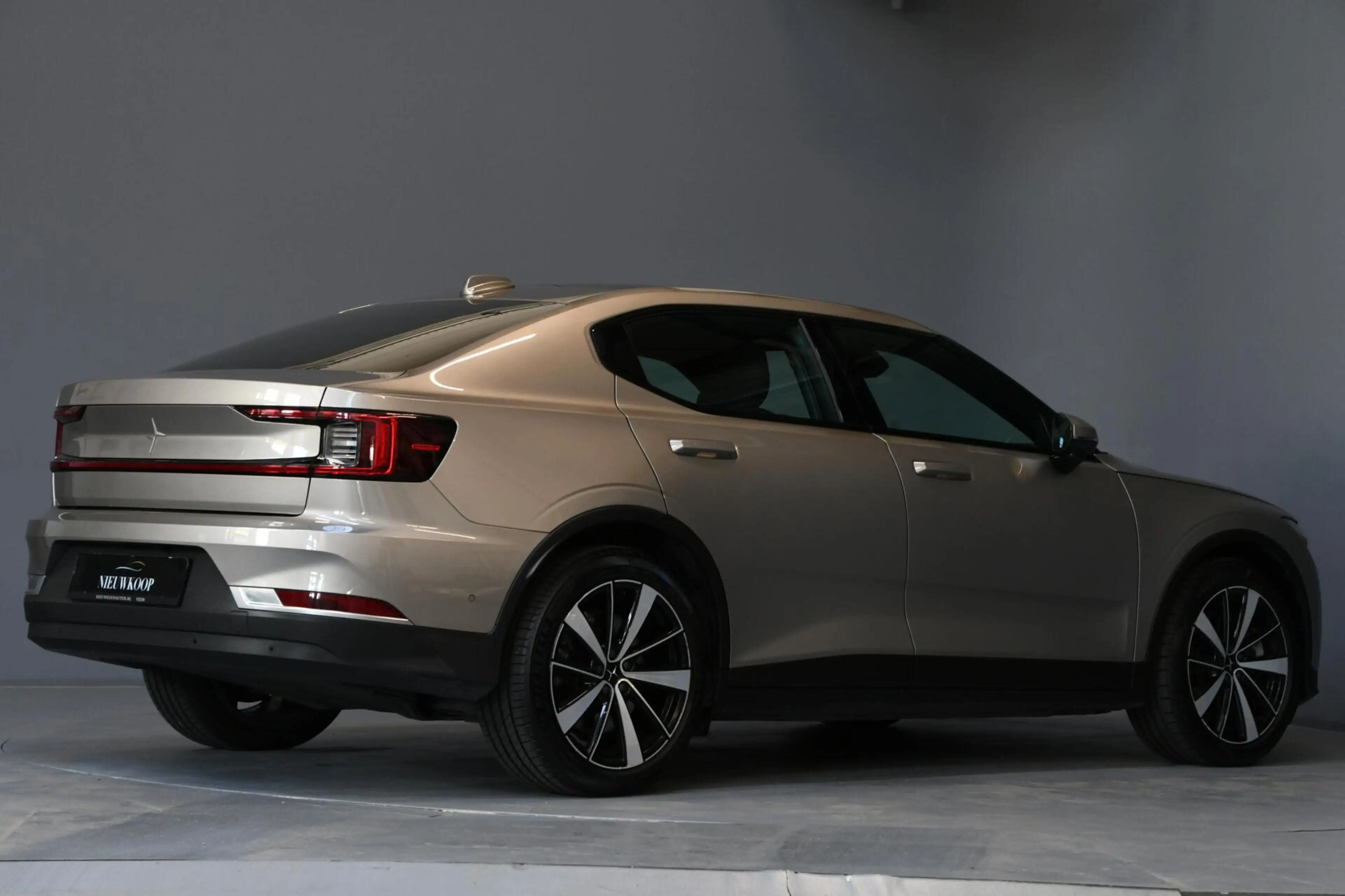 Polestar 2 Long Range Dual Motor 78 kWh | SOH 93,37% — photo 8