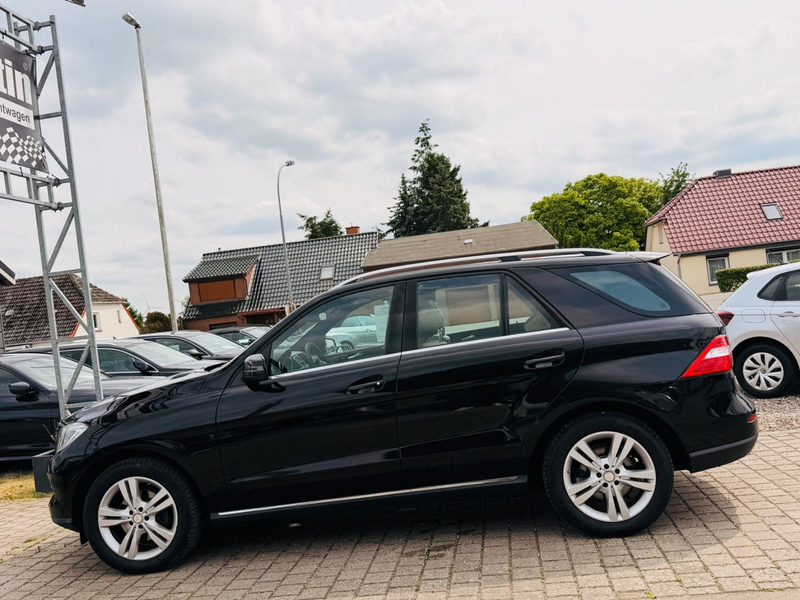 Mercedes-Benz ML 250 CDI BlueTec *AHK*LEDER*NAVI*PANORAMADACH* — photo 4