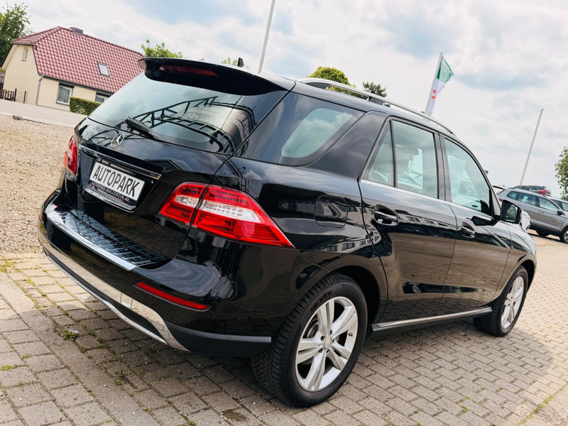 Mercedes-Benz ML 250 CDI BlueTec *AHK*LEDER*NAVI*PANORAMADACH* — photo 6