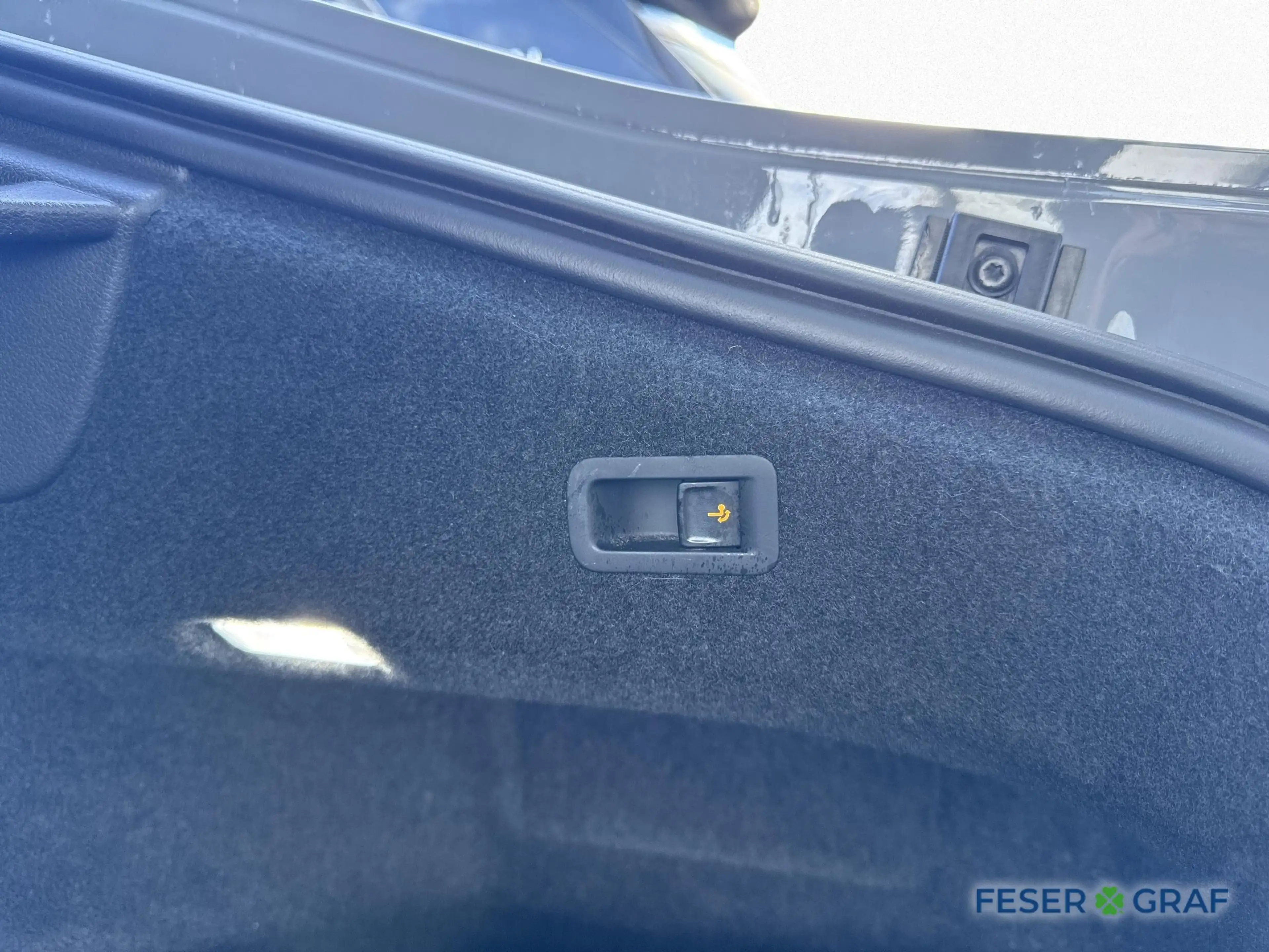 Volkswagen Arteon 2.0 TDI DSG R-LINE AHK PANO KAM NAVI — photo 14