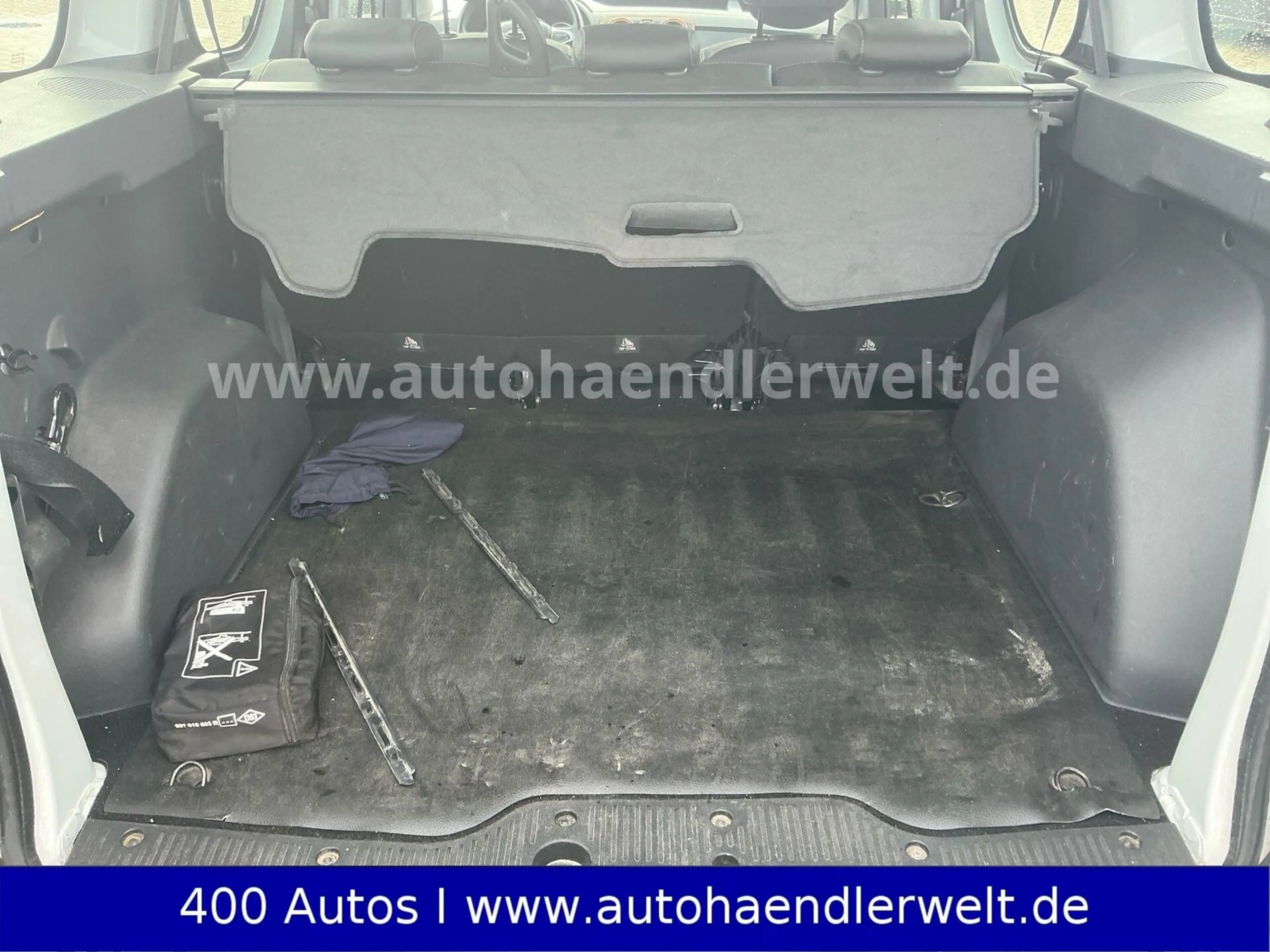 Dacia Dokker 1.2 Stepway Klima Navi — photo 8