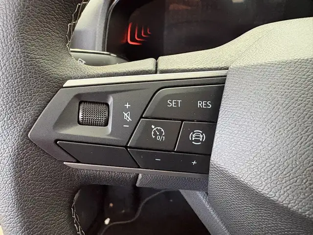 Seat Arona view 14