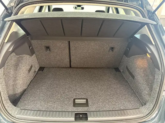 Seat Arona view 8