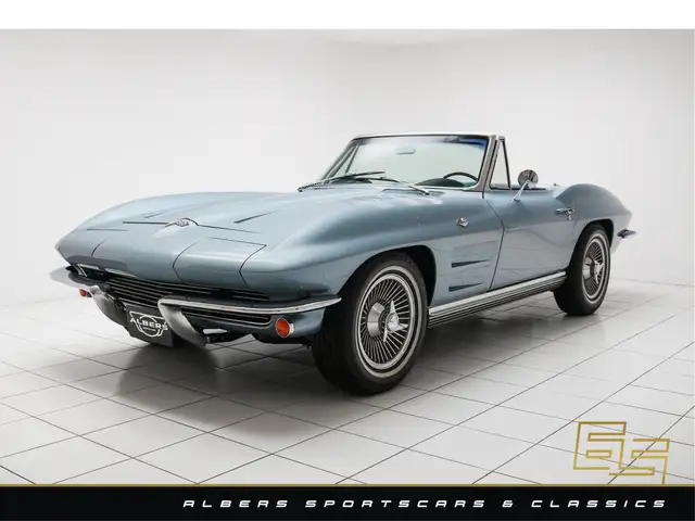 Corvette C2 Sting Ray Convertible Body-off restored - Power st