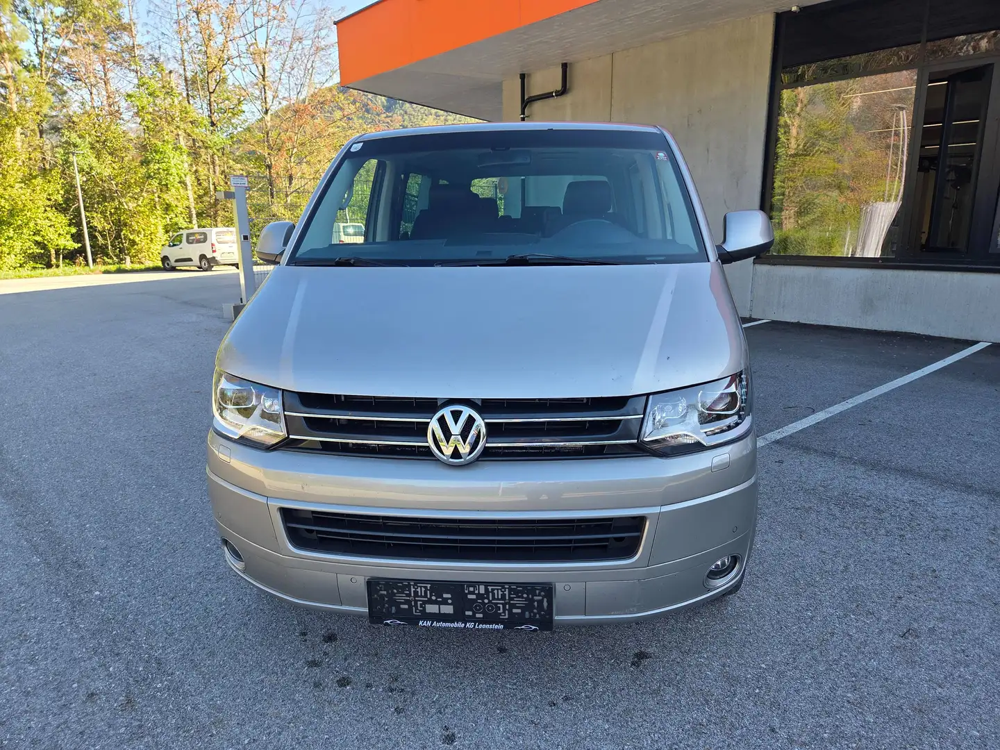 Volkswagen T5 Multivan Multivan Sky 2,0 BMT BiTDI D-PF DSG Sky Bronze - 2