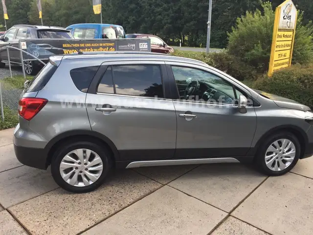 Suzuki SX4 view 9